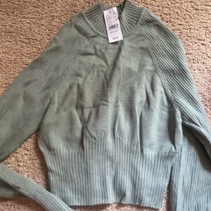 Women's Green Sweater